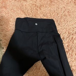 Navy wunder under cottony fabric size 6 lululemon